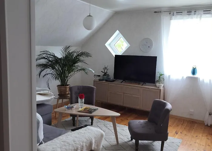 Rosy Near Castle Appartamento